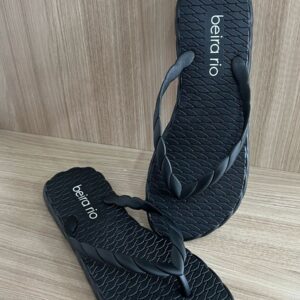 Chinelo Beiro Rio